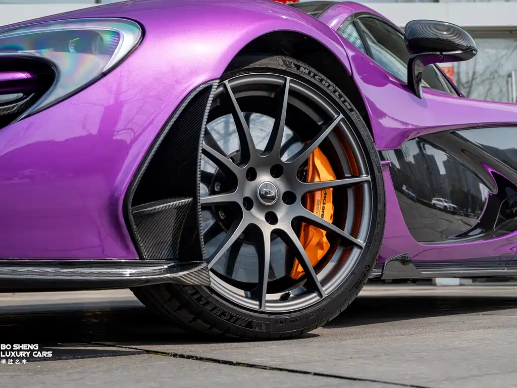 McLaren P1