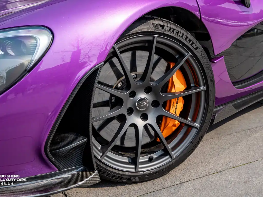 McLaren P1