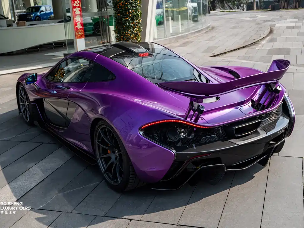McLaren P1