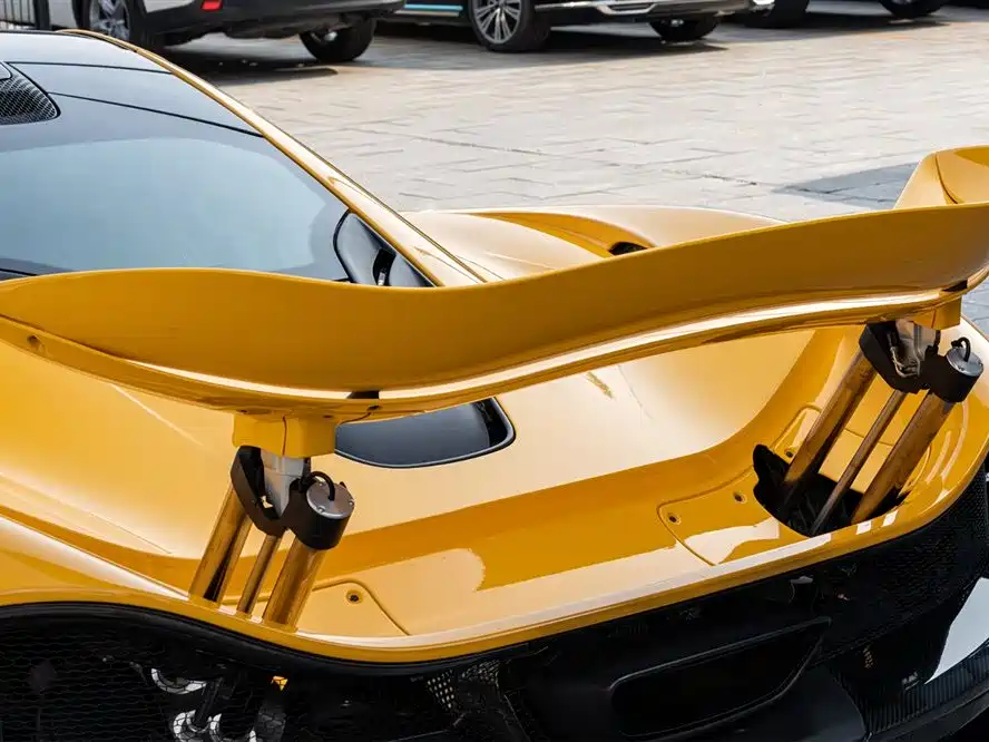 McLaren P1