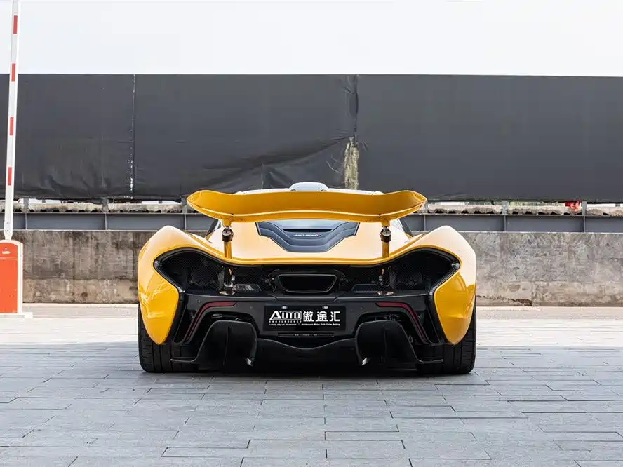 McLaren P1