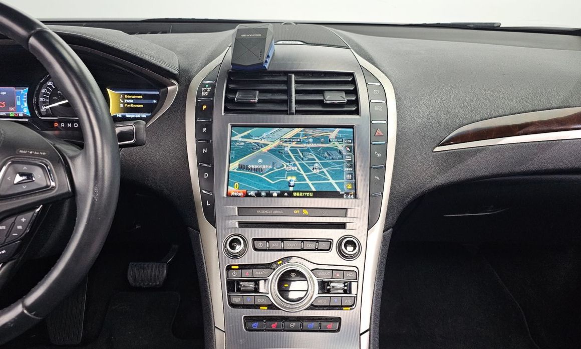 Lincoln MKZ