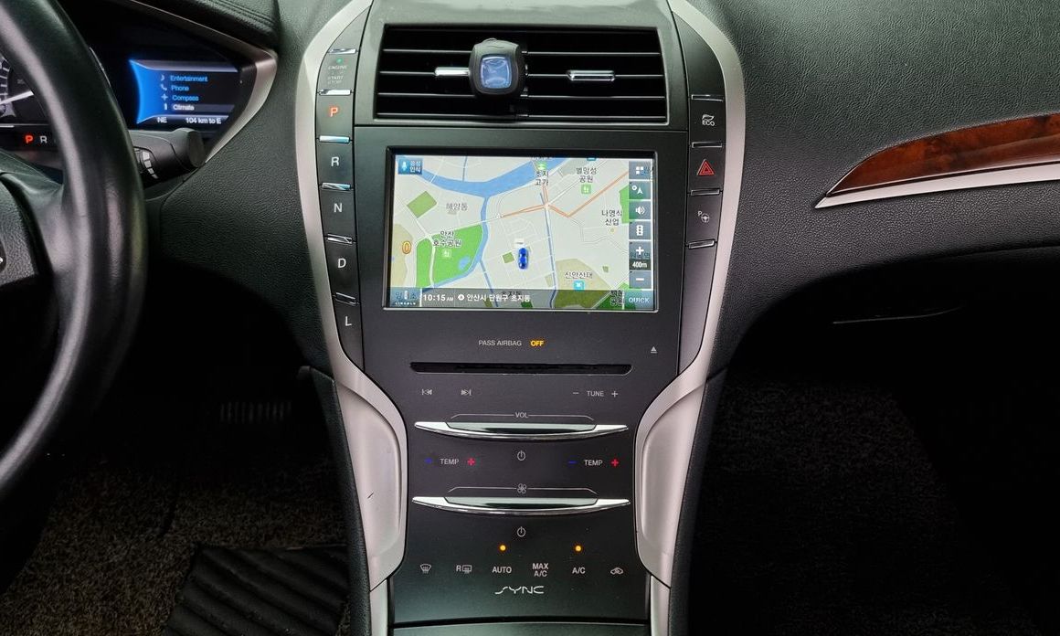 Lincoln MKZ