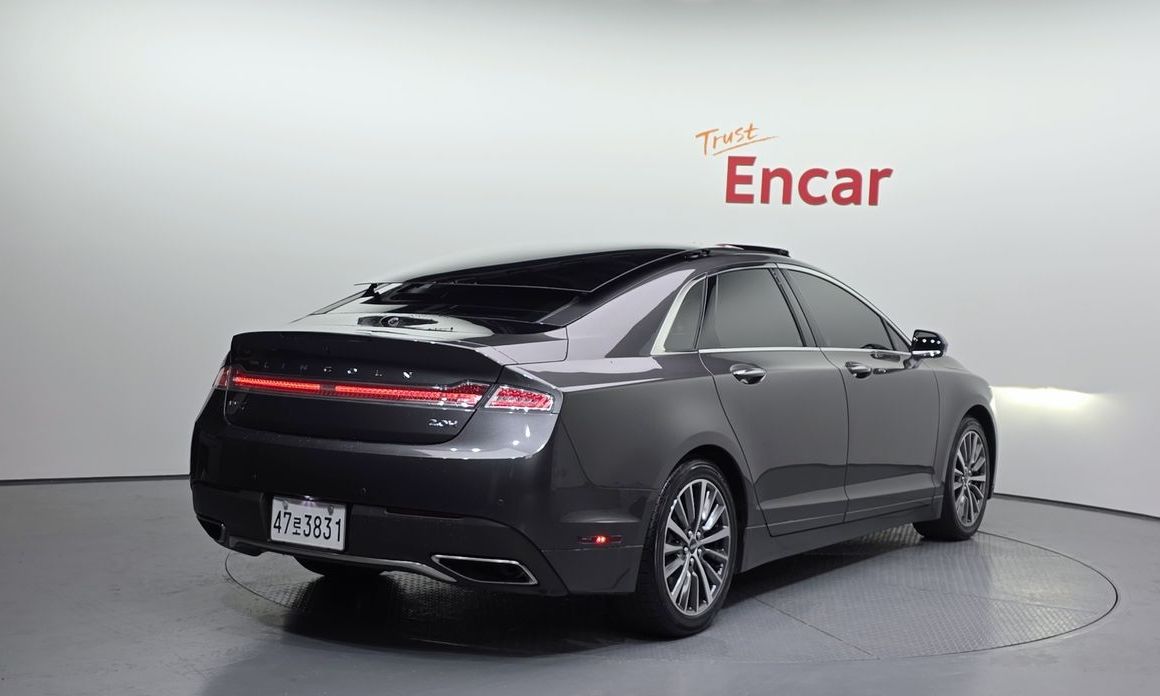 Lincoln MKZ