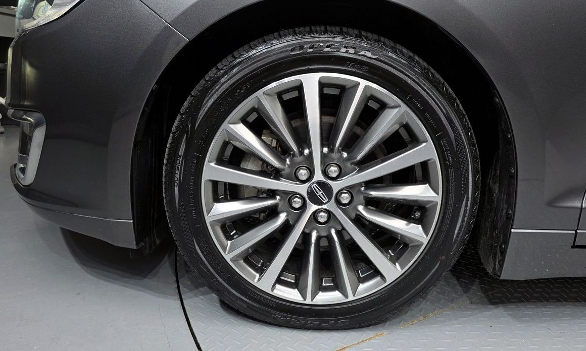 Lincoln MKZ
