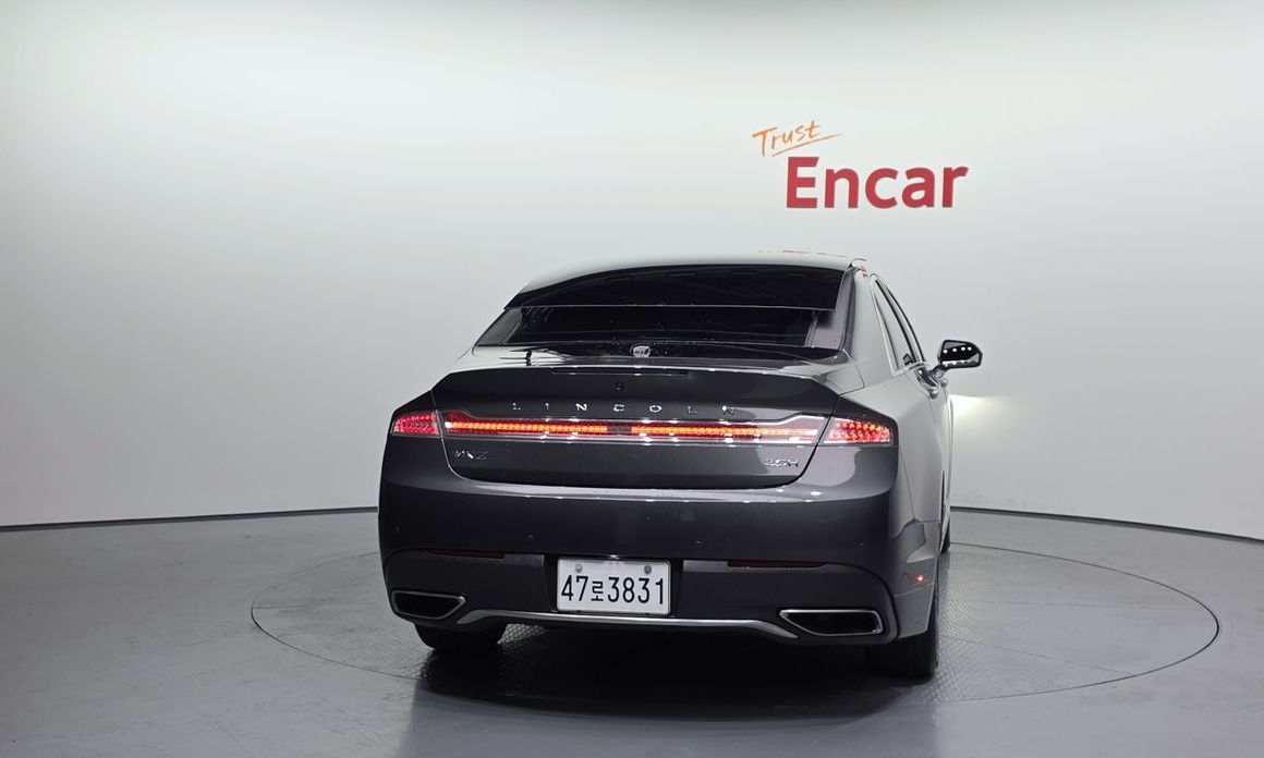 Lincoln MKZ