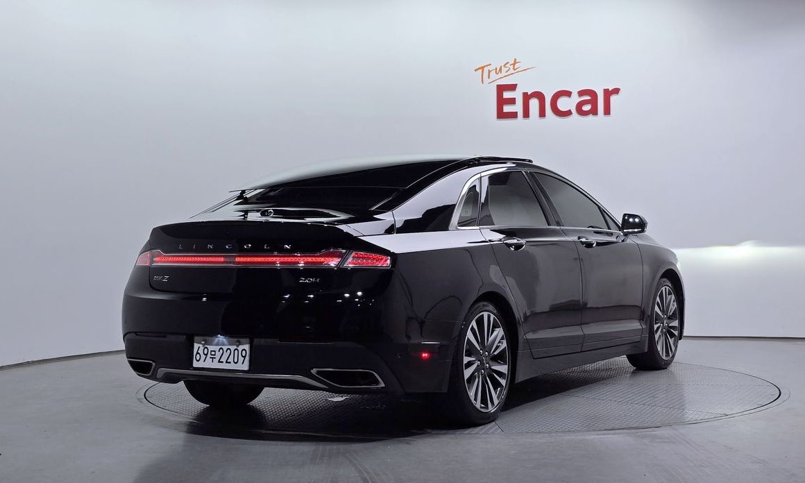 Lincoln MKZ