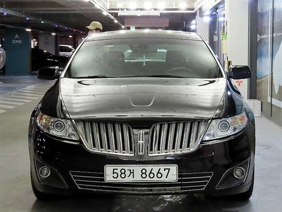 Lincoln MKS