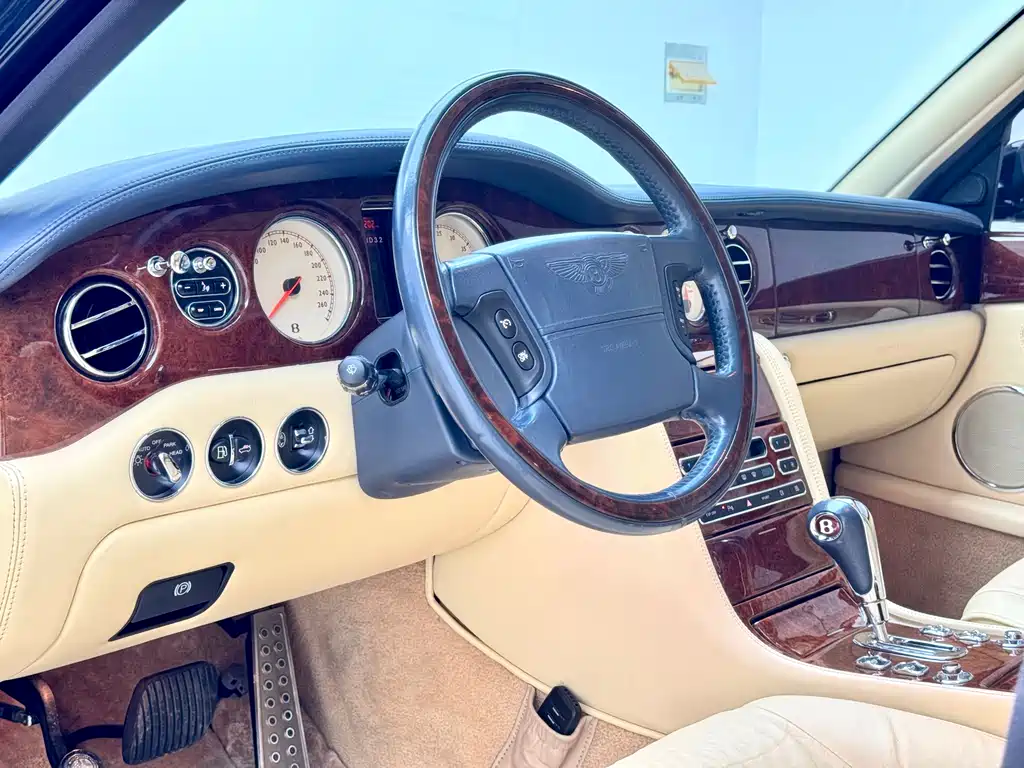 Bentley Elegance