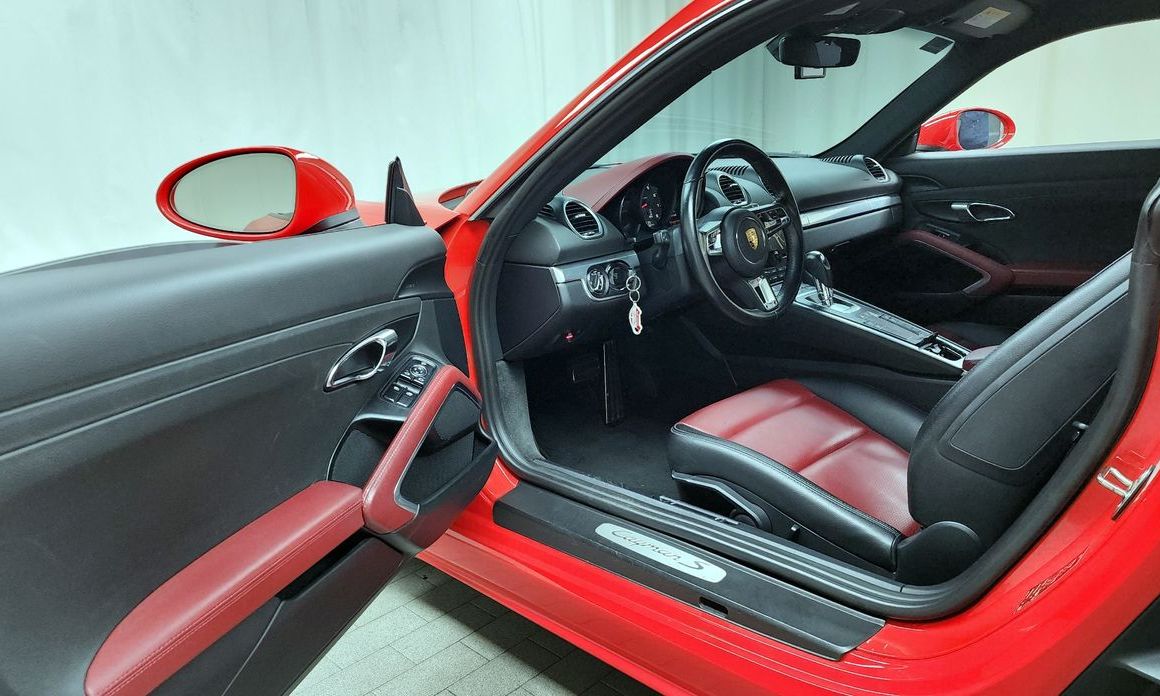 Porsche 718