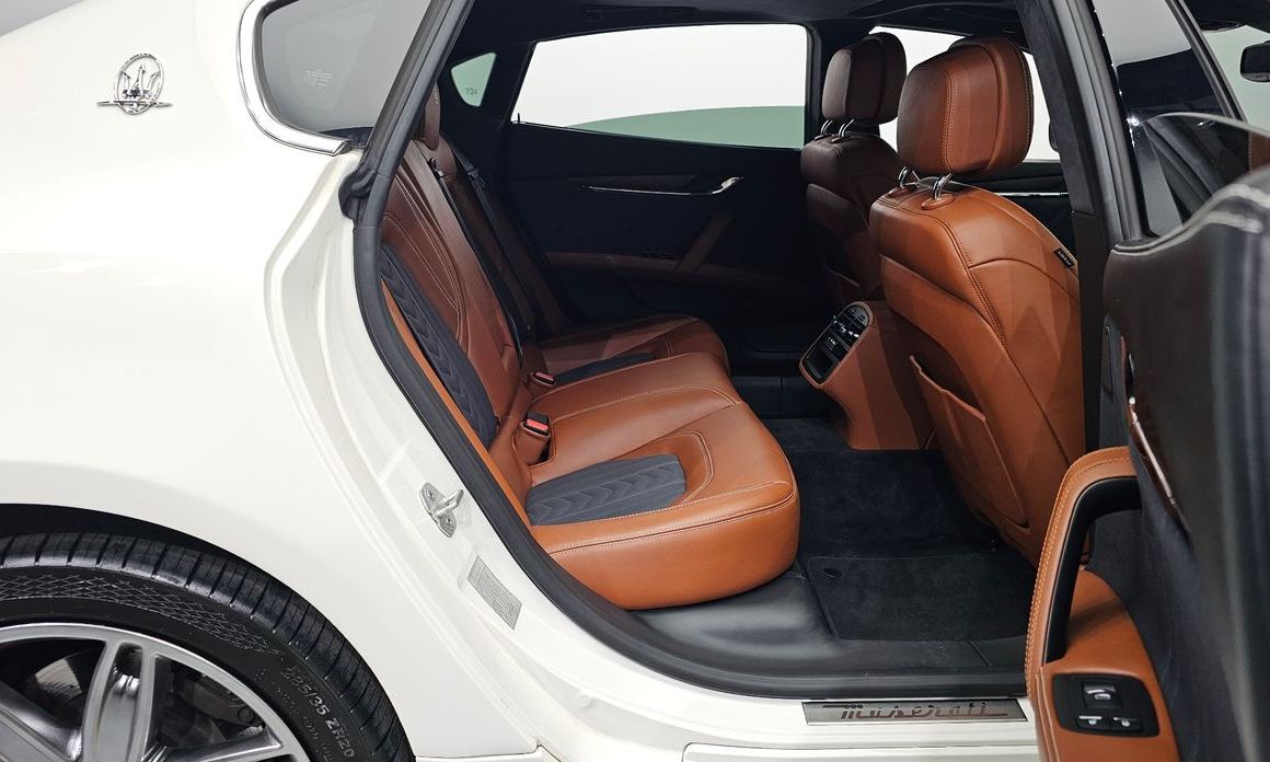 Maserati Quattroporte