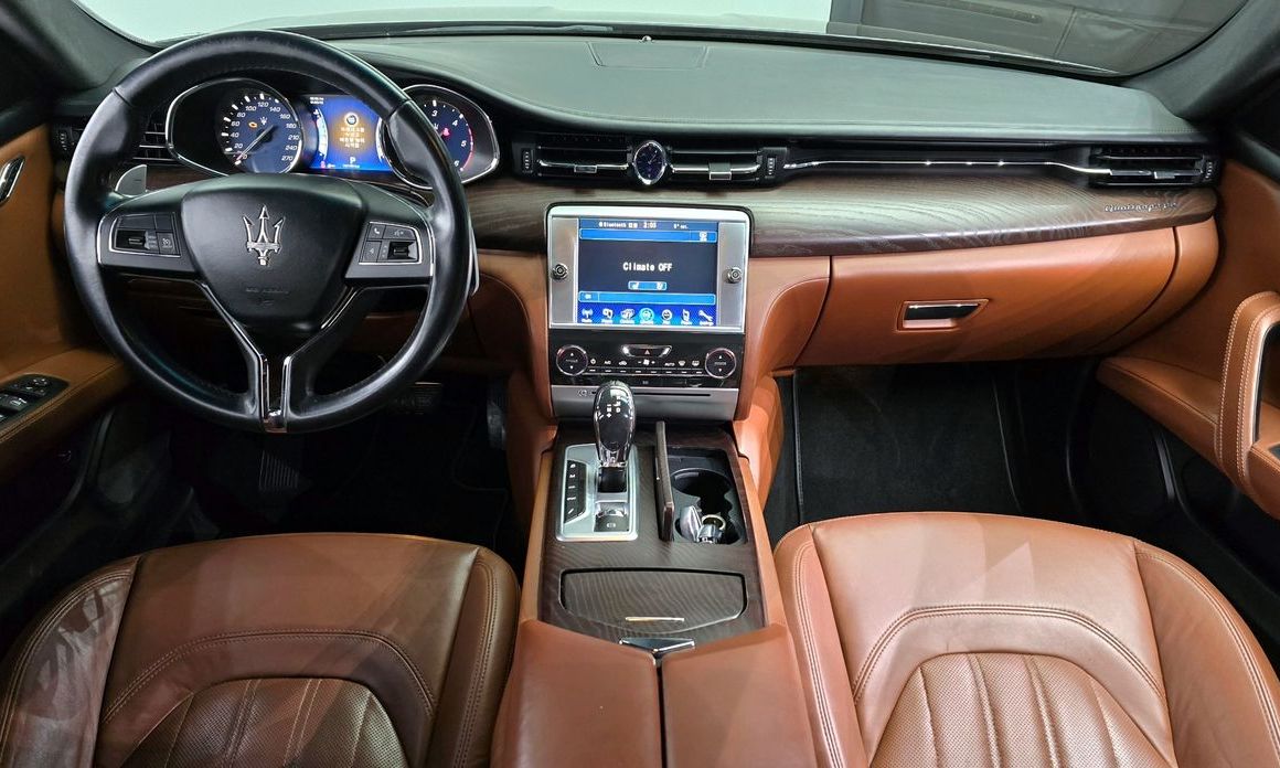 Maserati Quattroporte