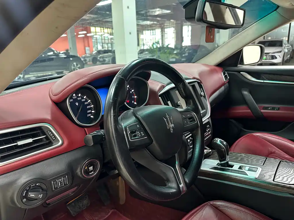Maserati Ghibli