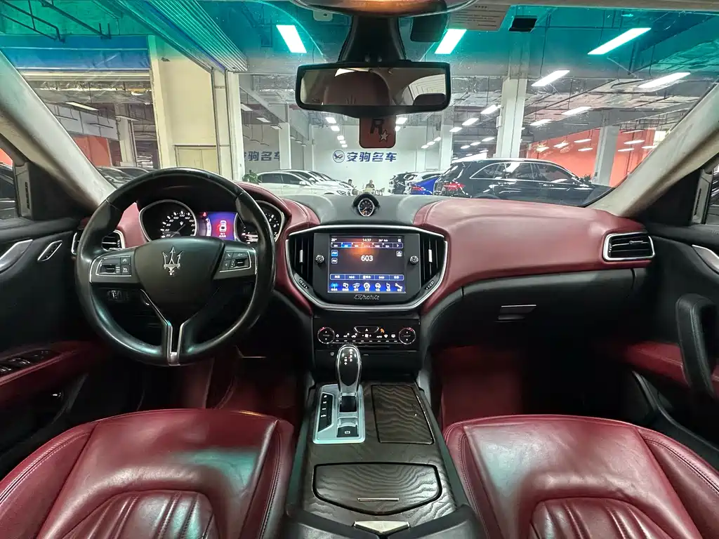 Maserati Ghibli