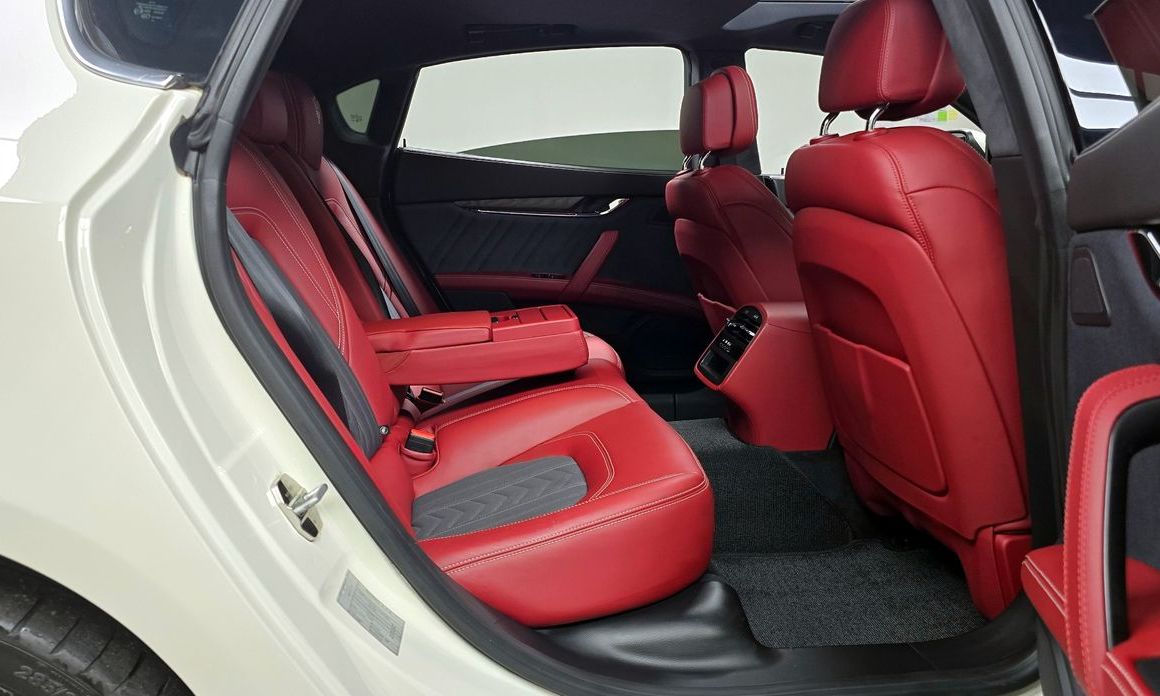 Maserati Quattroporte