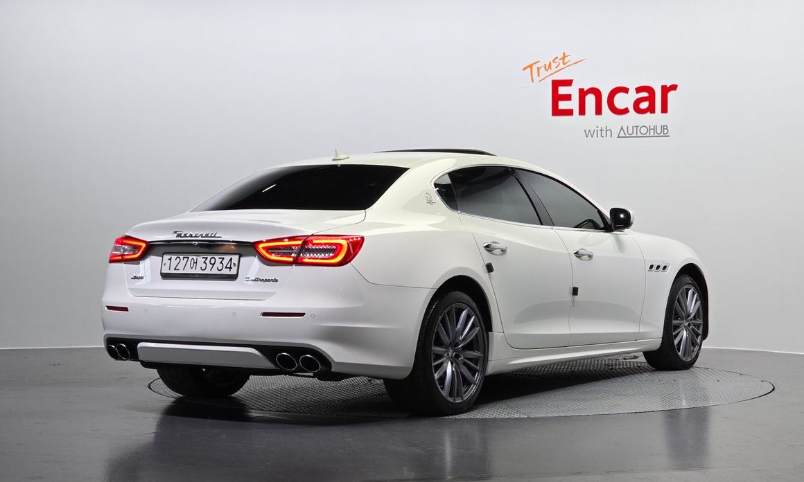 Maserati Quattroporte