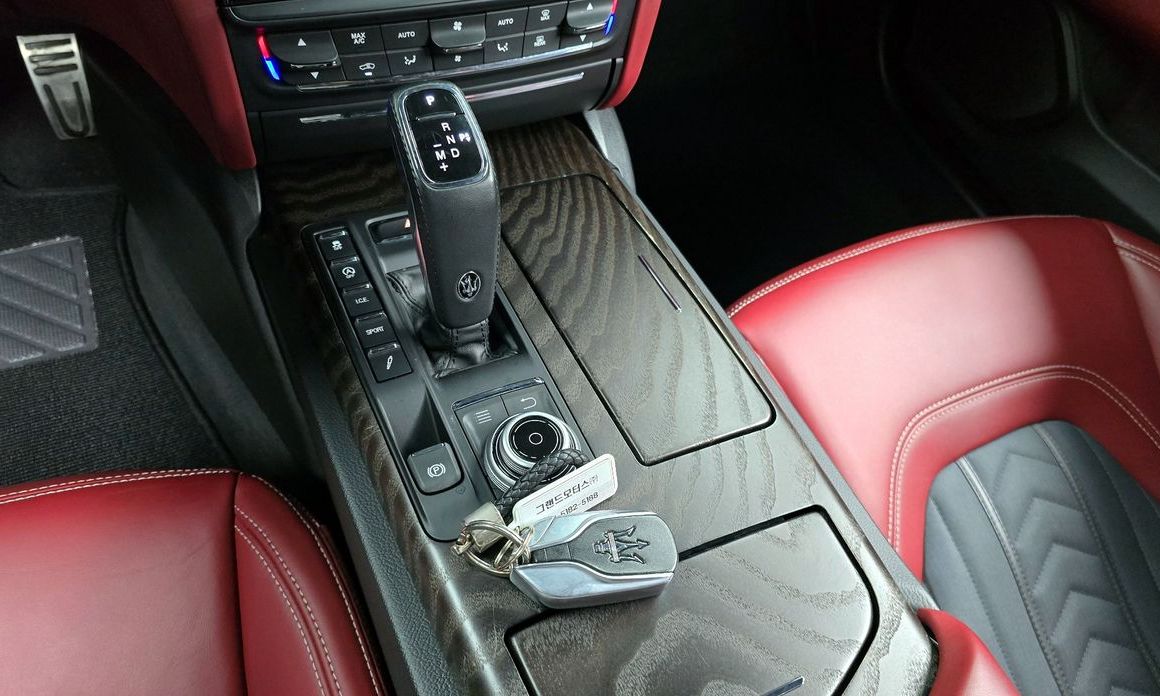 Maserati Quattroporte