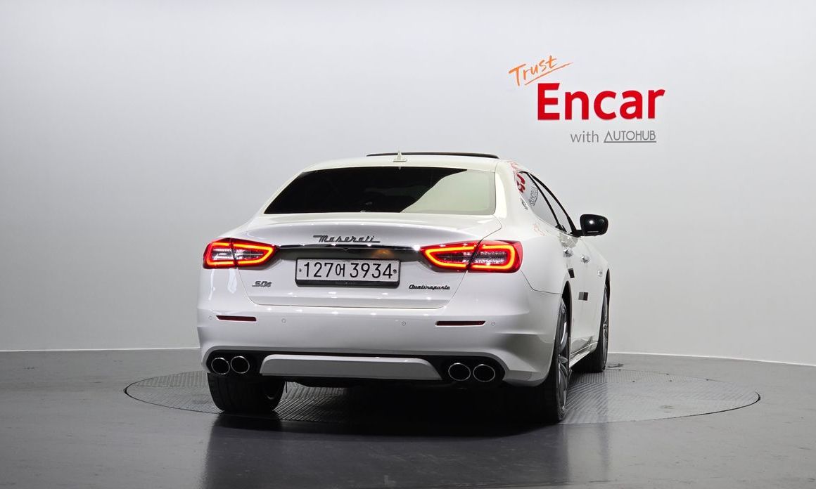 Maserati Quattroporte