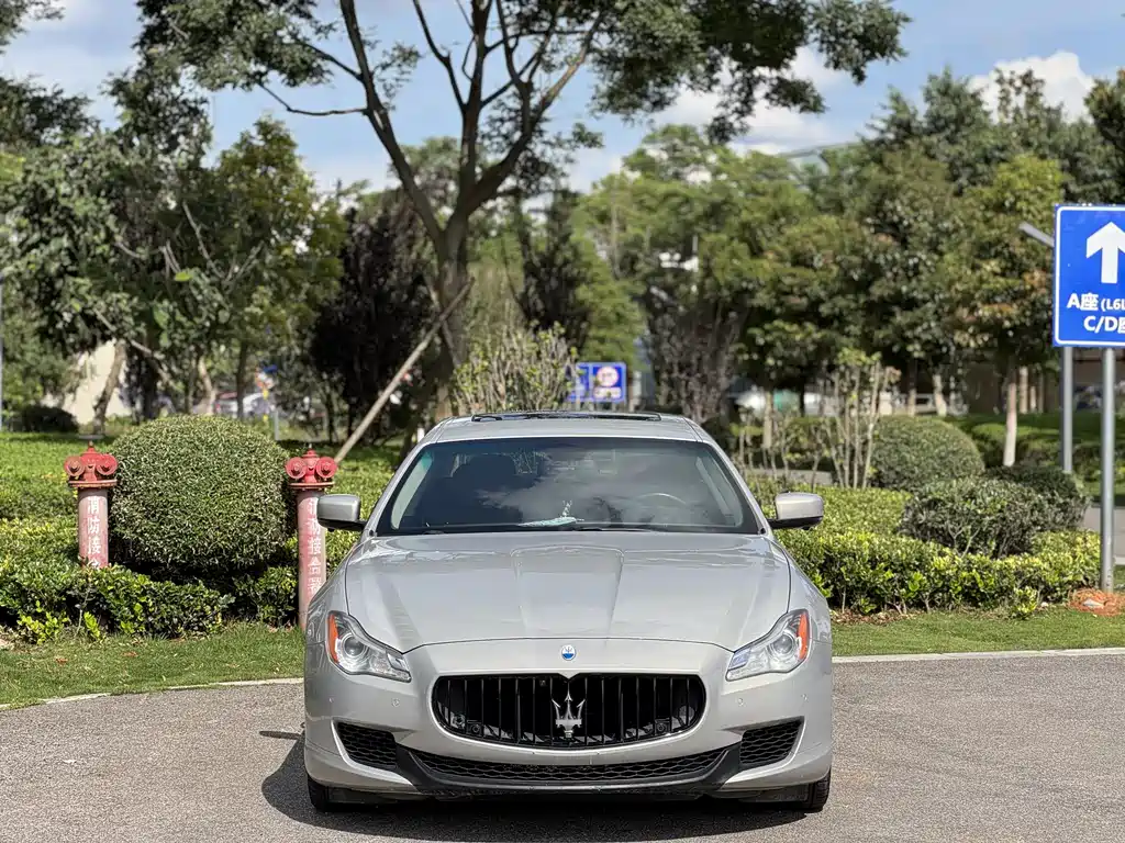 Maserati Quattroporte