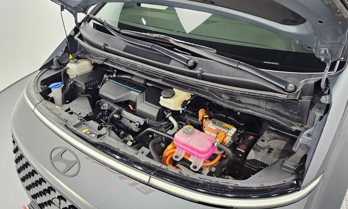 Hyundai Staria