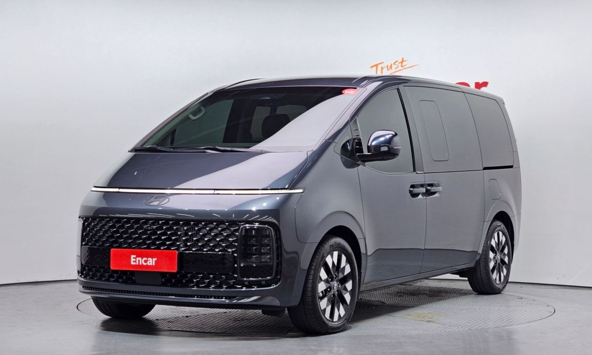 Hyundai Staria
