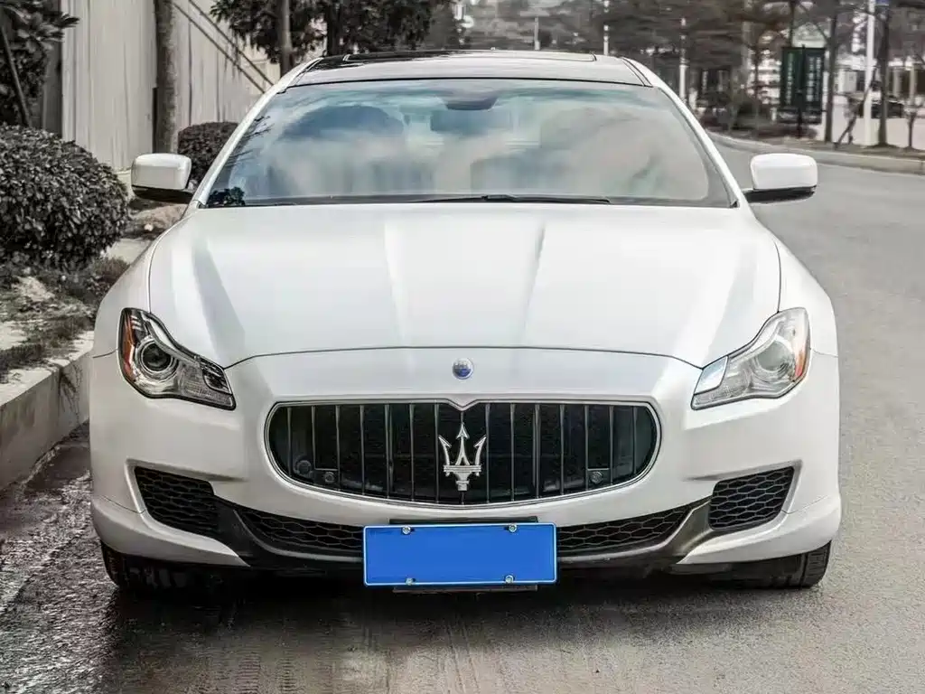 Maserati Quattroporte