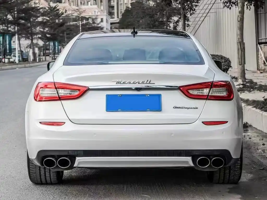 Maserati Quattroporte