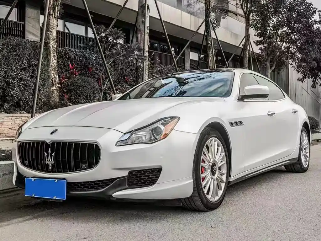 Maserati Quattroporte