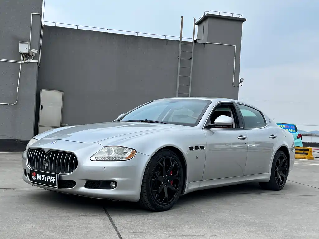 Maserati Quattroporte