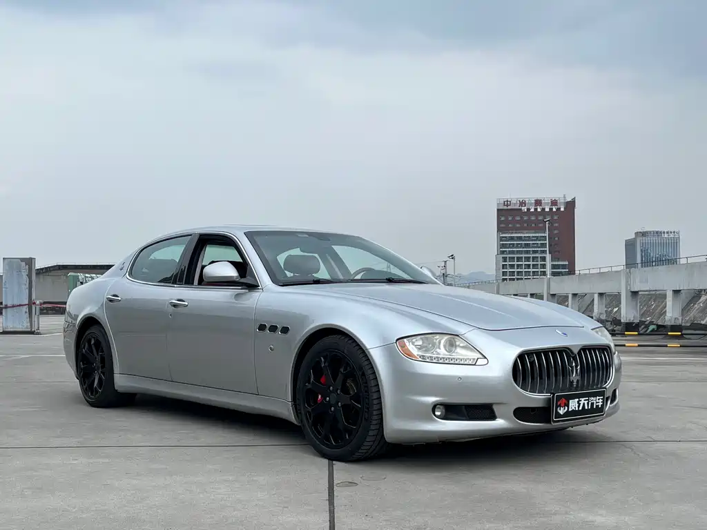 Maserati Quattroporte