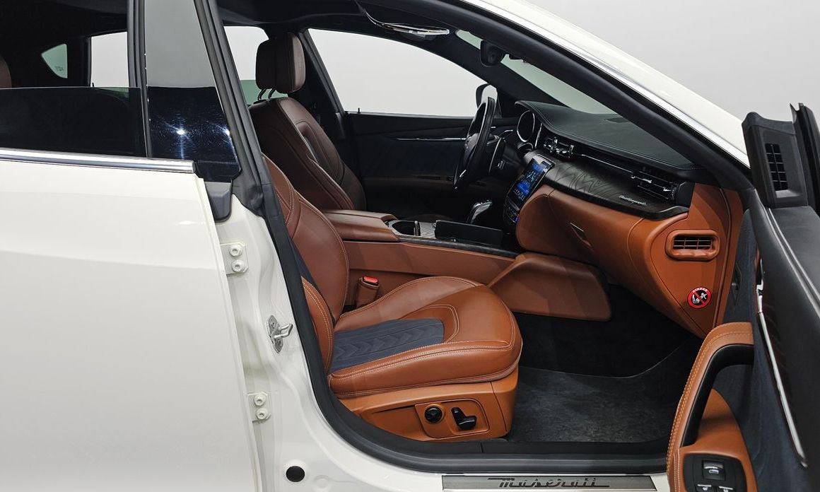 Maserati Quattroporte