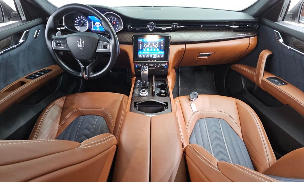 Maserati Quattroporte