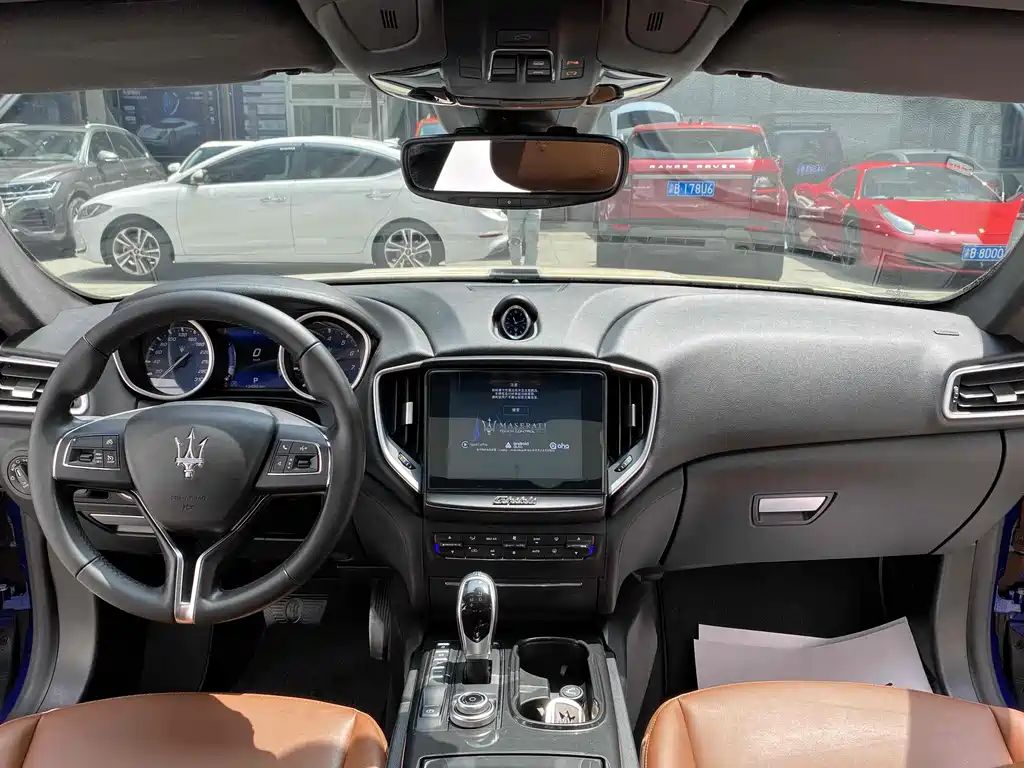 Maserati Ghibli