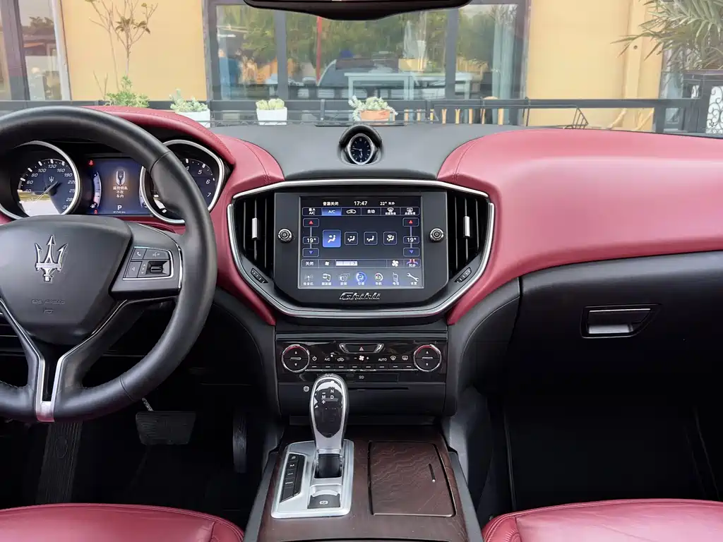 Maserati Ghibli