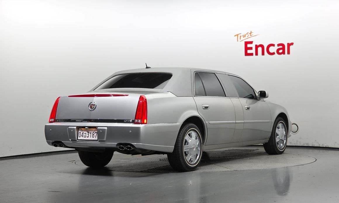 Cadillac DTS