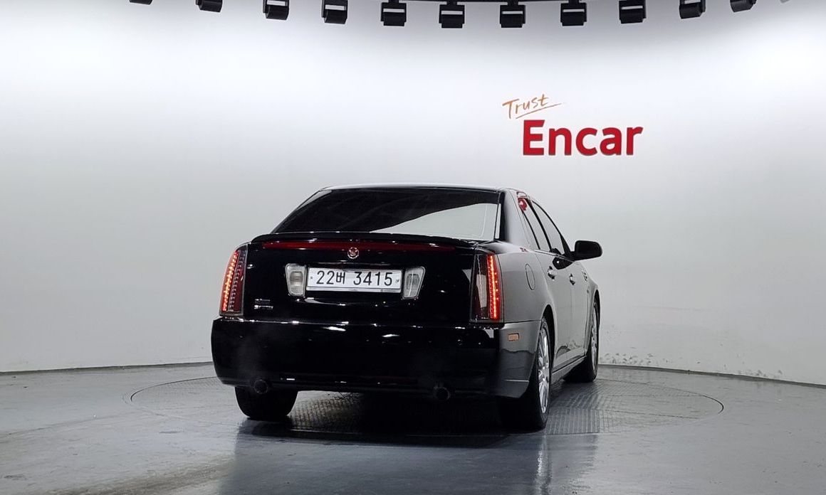 Cadillac STS
