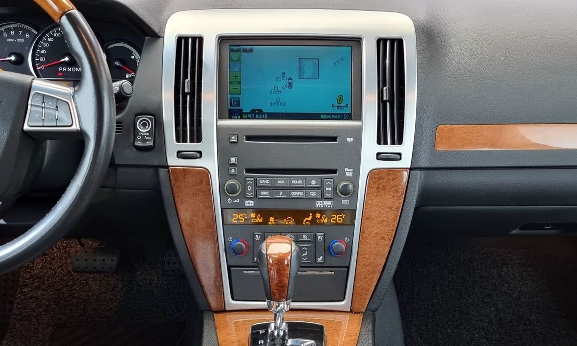 Cadillac STS