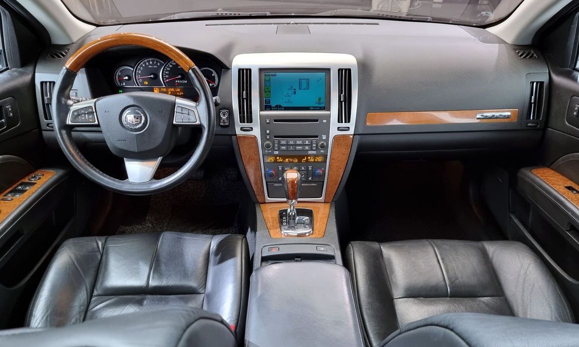 Cadillac STS