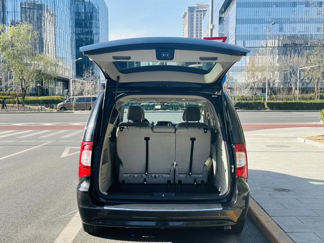 Chrysler Grand Voyager (Import)