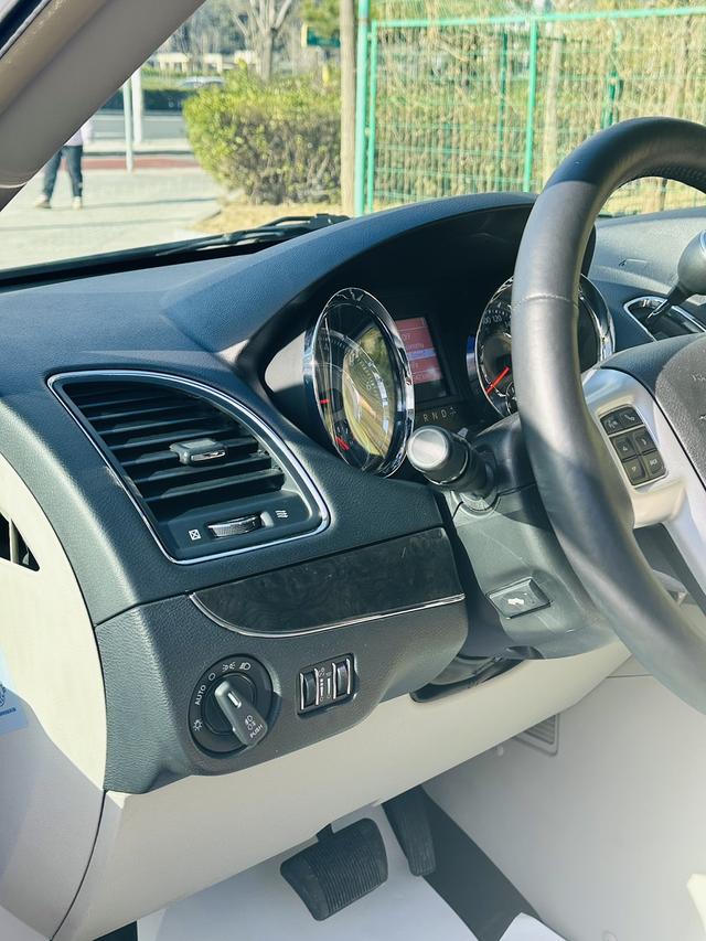 Chrysler Grand Voyager (Import)