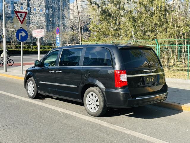 Chrysler Grand Voyager (Import)