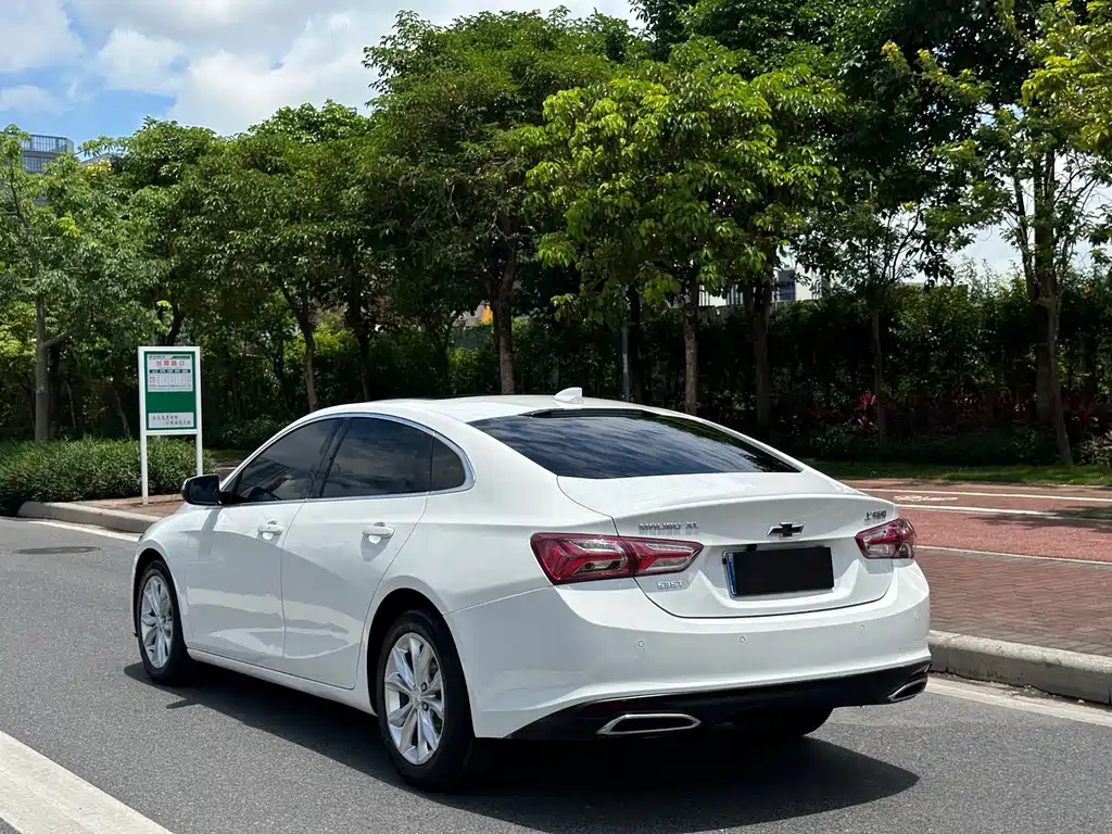 Chevrolet Malibu XL