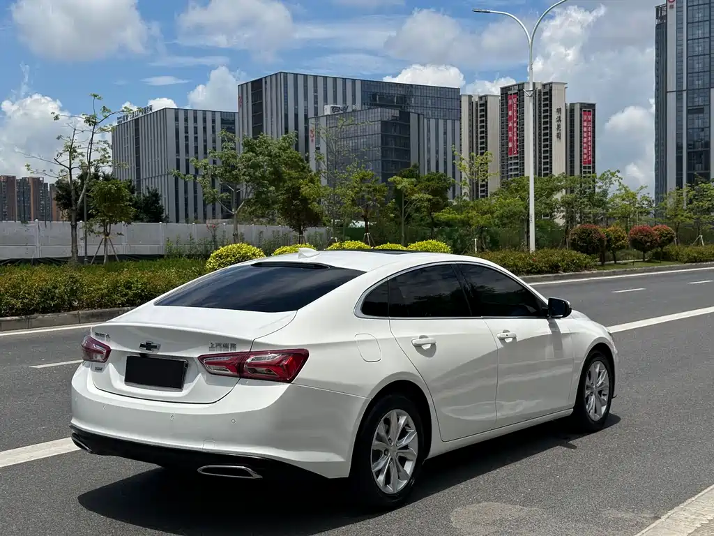 Chevrolet Malibu XL