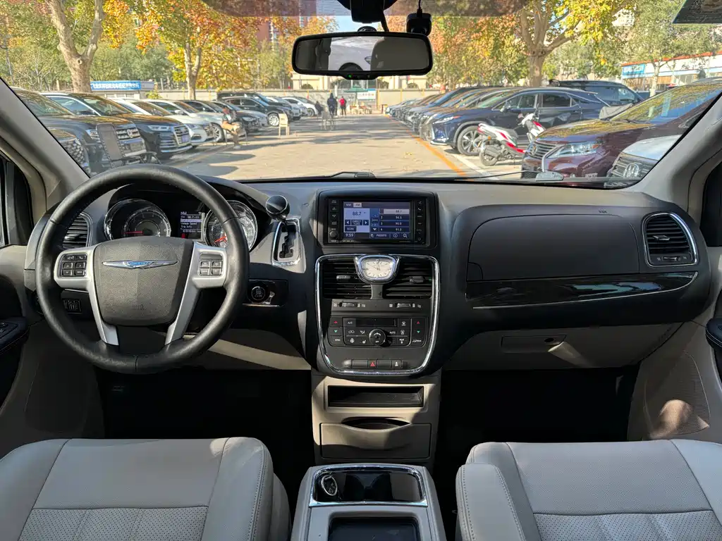 Chrysler Grand Voyager (Import)