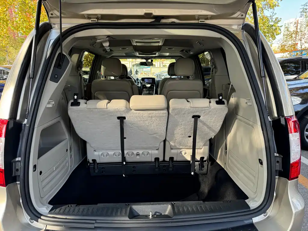 Chrysler Grand Voyager (Import)