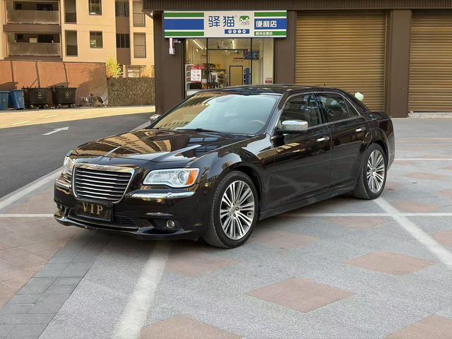 Chrysler Chrysler 300C (Import)
