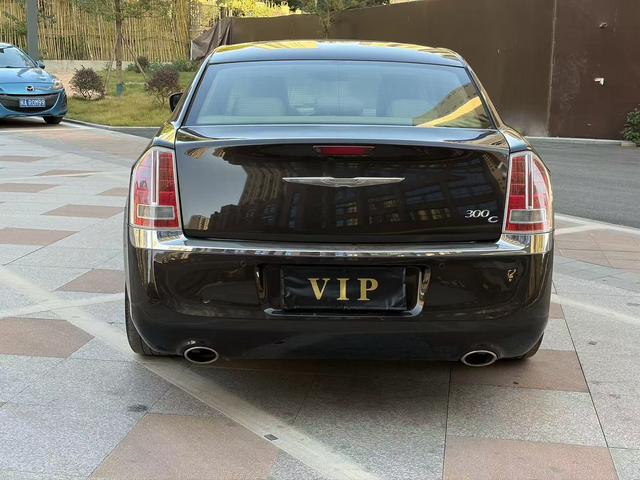 Chrysler Chrysler 300C (Import)
