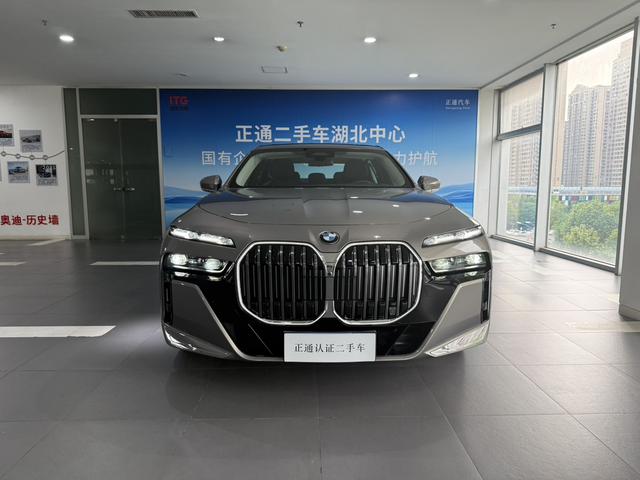 BMW BMW 7-Series