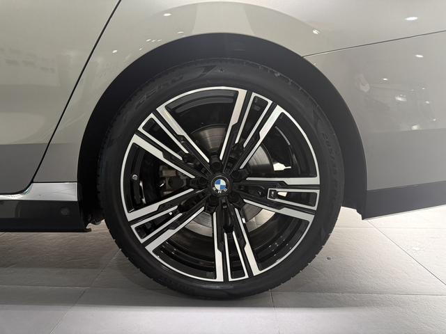 BMW BMW 7-Series
