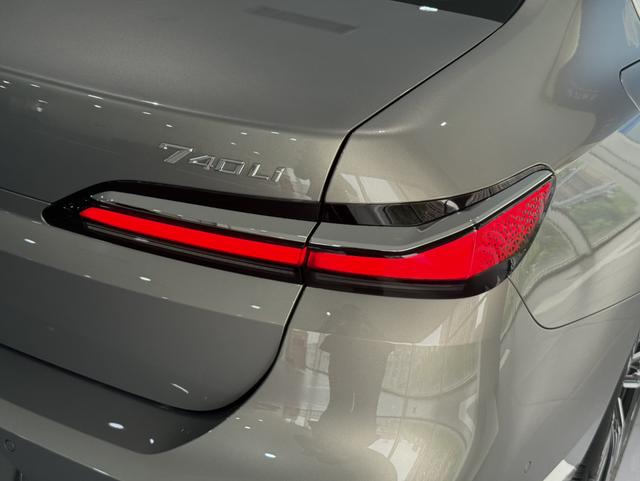 BMW BMW 7-Series